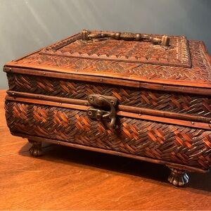 VTG woven bamboo hinged box